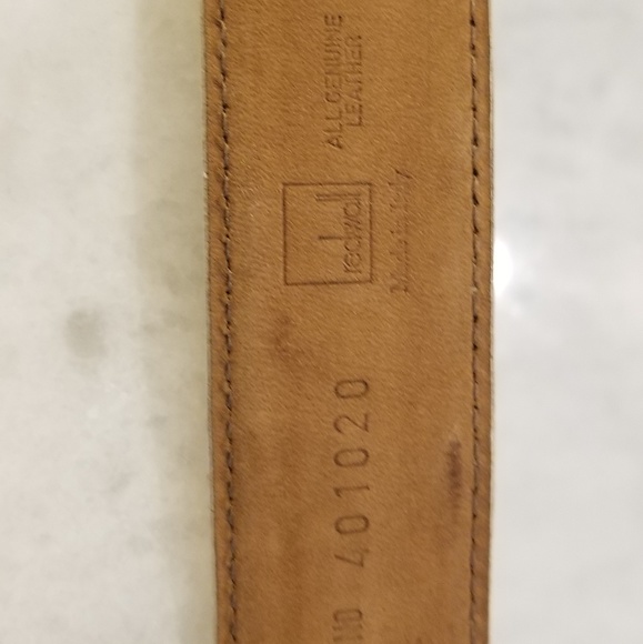 100 percent Authentic vintage Moschino belt 42 main image 7